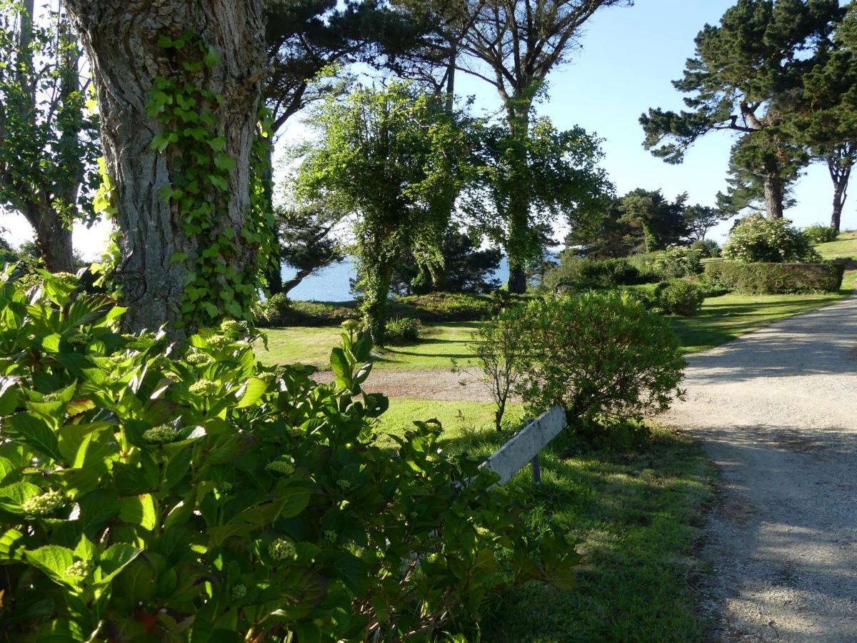 Les Hortensias grande tente familiale deux chambres et séjour vue mer sur camping nature Plestin-les-Grèves Extérieur photo